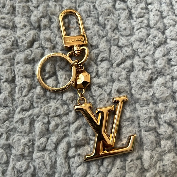 Louis Vuitton Key Charm - Picture 3 of 6
